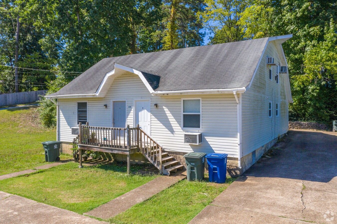 4405 Delashmitt Rd, Hixson, TN 37343