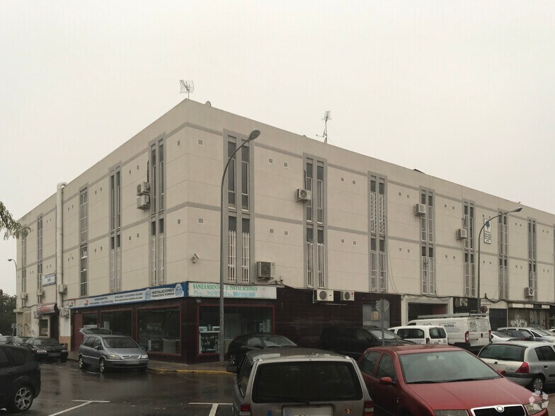 Avenida de las Regiones, 2, Fuenlabrada, Madrid for sale - Building Photo - Image 2 of 2