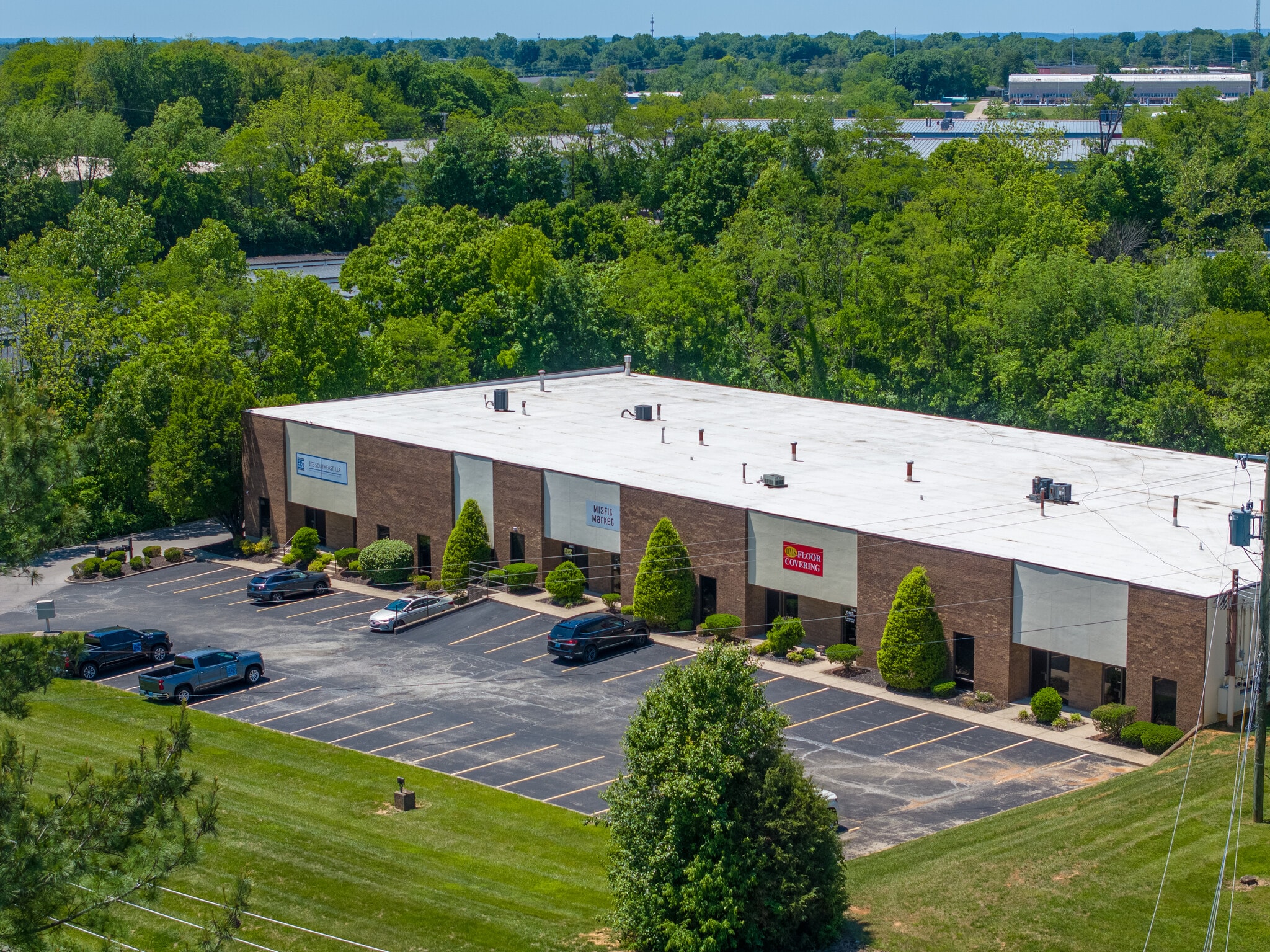 1730-1762 Watterson Trl, Louisville, KY for lease Building Photo- Image 1 of 2
