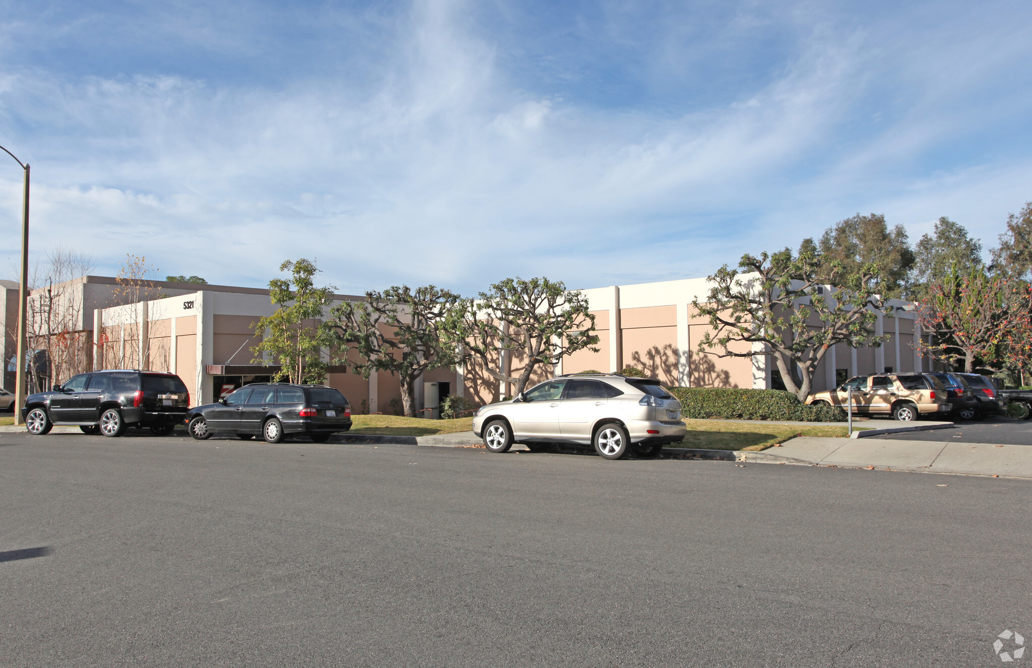 5347-5351 Sterling Center Dr, Westlake Village, CA for lease Building Photo- Image 1 of 23