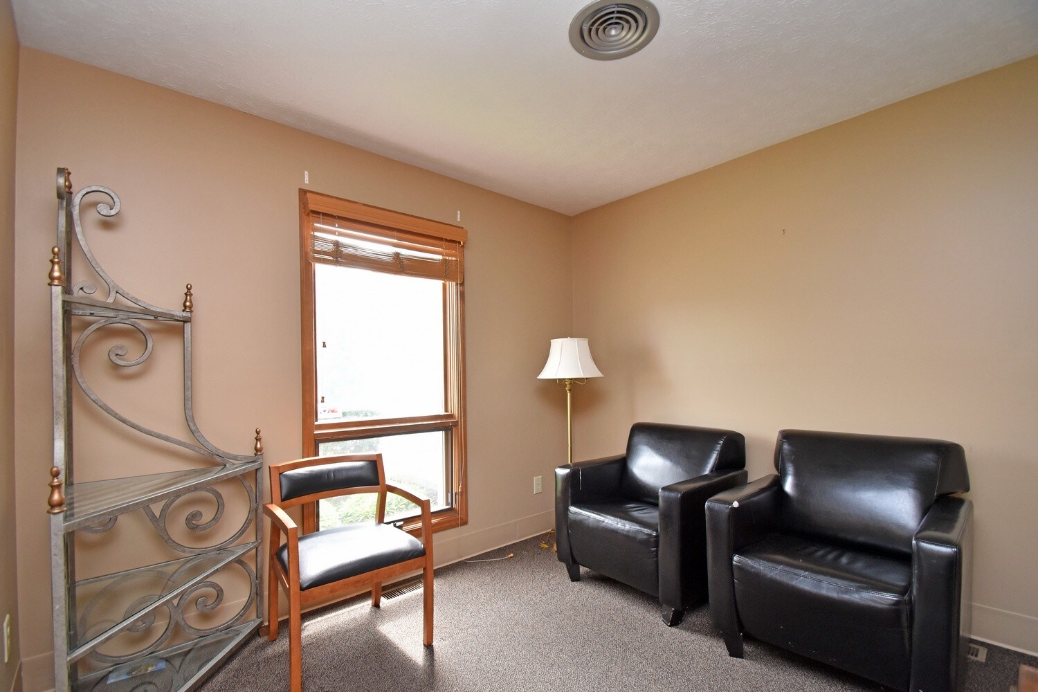 424 Ray Norrish Dr, Springdale, OH for sale Building Photo- Image 1 of 1