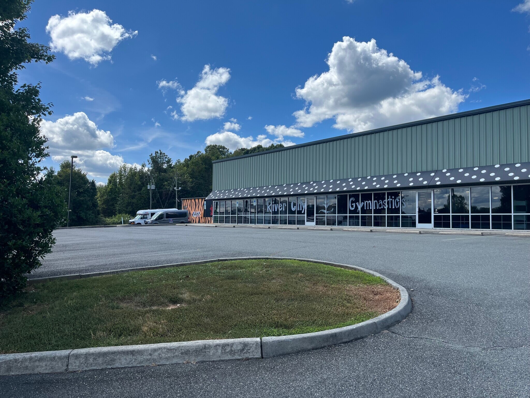 48 Plaza Dr, Manakin Sabot, VA for sale Building Photo- Image 1 of 1