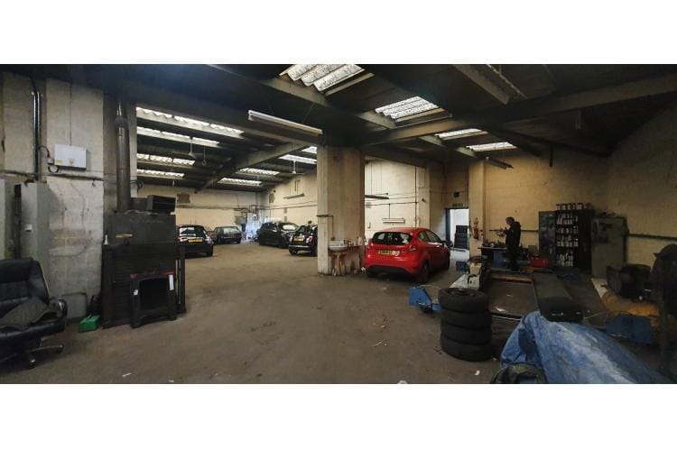 120a Oxford St, Bilston for lease Interior Photo- Image 1 of 1