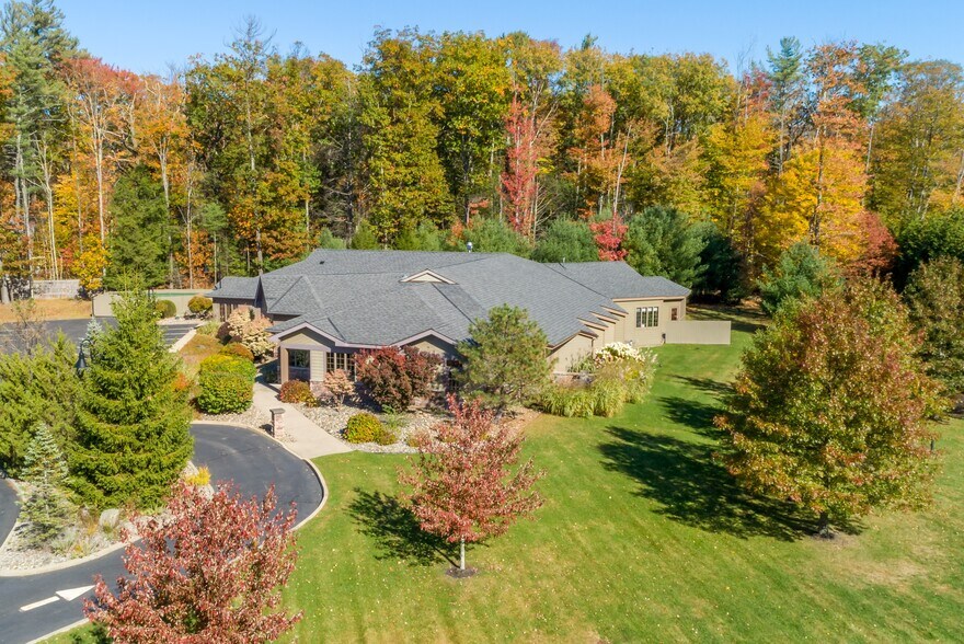 121 W Hurley Rd Woodstock Ny 12498 Loopnet Com