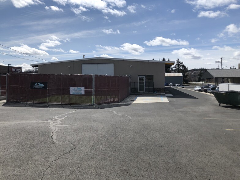 730 W Pullman Rd, Moscow, ID for sale - Building Photo - Image 1 of 1