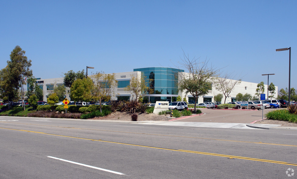 14020 Stowe Dr, Poway, CA for sale - Primary Photo - Image 1 of 1