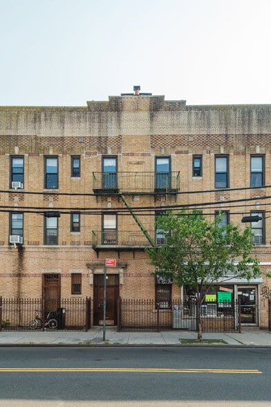 868 Wyckoff Ave, Brooklyn, NY for sale - Building Photo - Image 2 of 19