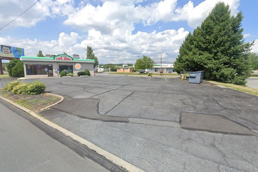 2531 Macarthur Rd, Whitehall, PA for sale - Building Photo - Image 1 of 3