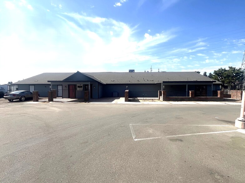 4647 White Ln, Bakersfield, CA for lease - Building Photo - Image 1 of 7