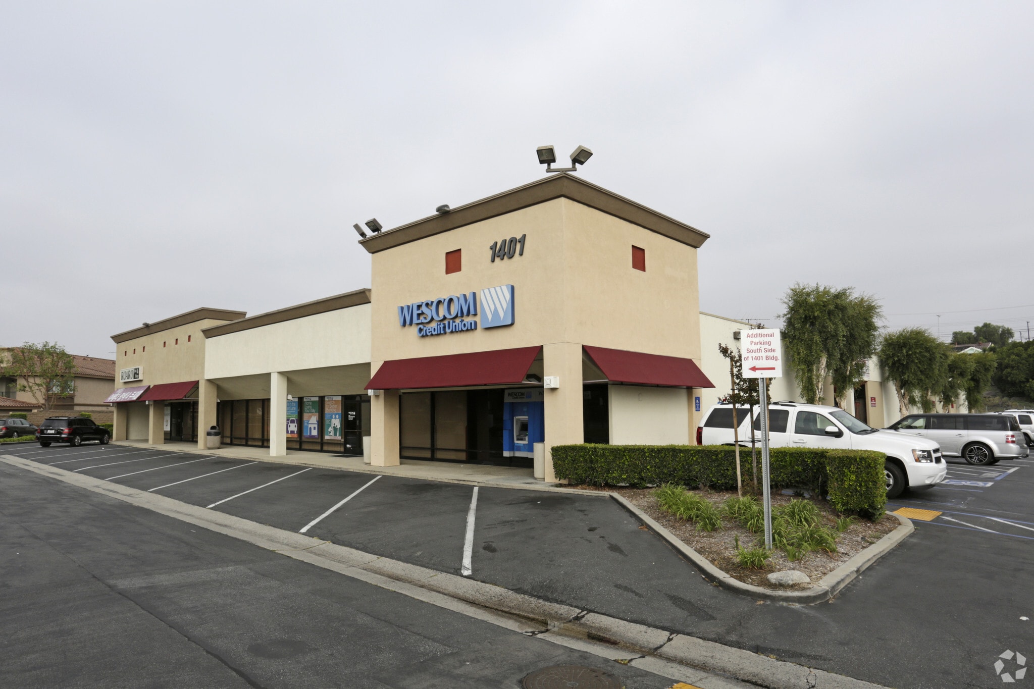 1251-1401 S Beach Blvd, La Habra, CA for lease Building Photo- Image 1 of 5