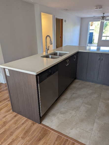 12505 111 Av NW, Edmonton, AB for sale - Interior Photo - Image 3 of 13