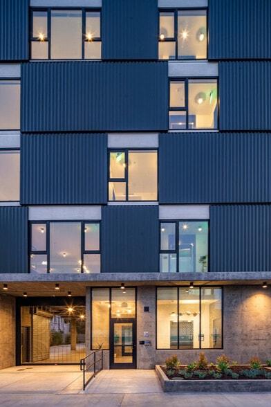 285 Lucas Ave, Los Angeles, CA for sale - Building Photo - Image 3 of 25