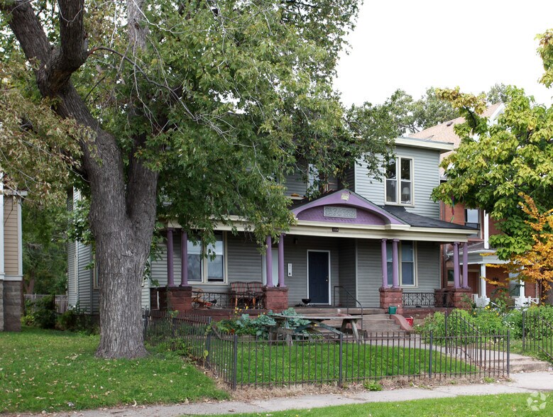 1804 16th Ave S, Minneapolis, MN for sale - Image 1 of 13