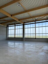 Flex in Tremblay-en-France for lease Interior Photo- Image 2 of 3
