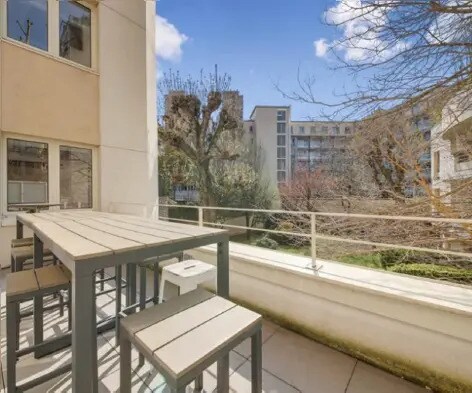 Coworking Space in Paris for lease Building Photo- Image 1 of 3