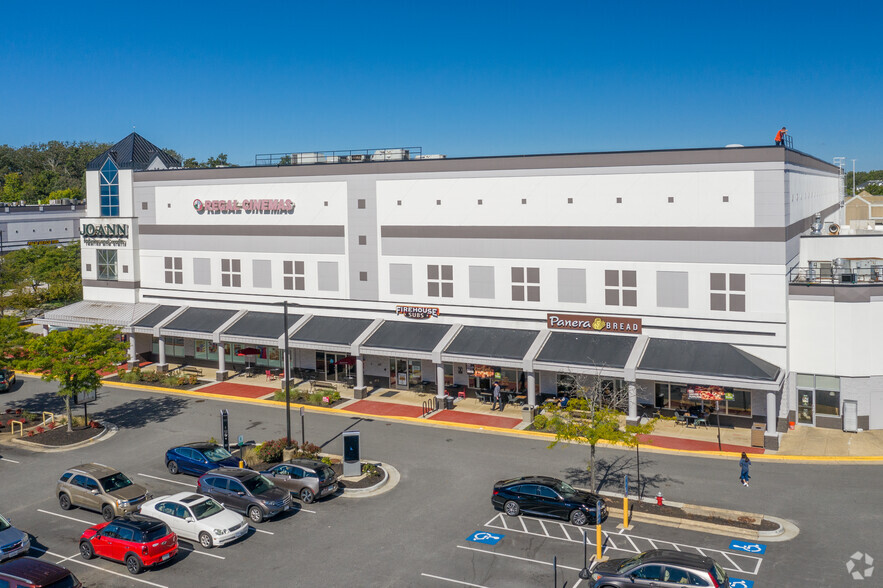 12100-12220 W Fairfax Towne Center, Fairfax, VA for lease - Building Photo - Image 3 of 13