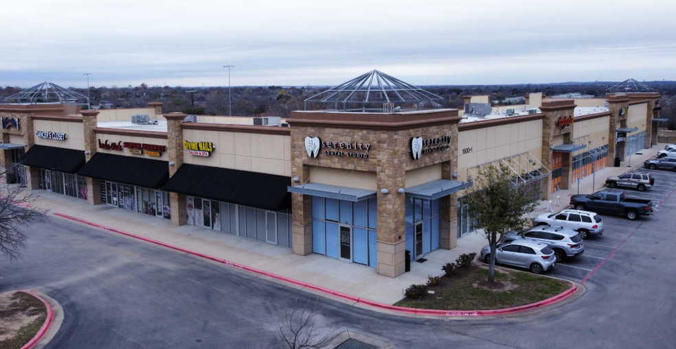 1500 A.W. Grimes, Round Rock, TX for lease - Building Photo - Image 1 of 7