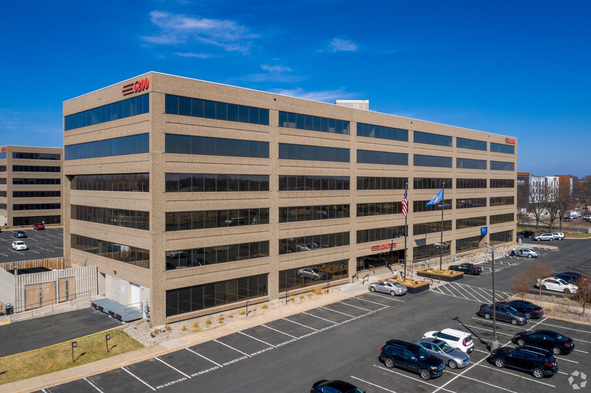 6200 Shingle Creek Pky, Brooklyn Center, MN for lease Building Photo- Image 1 of 8