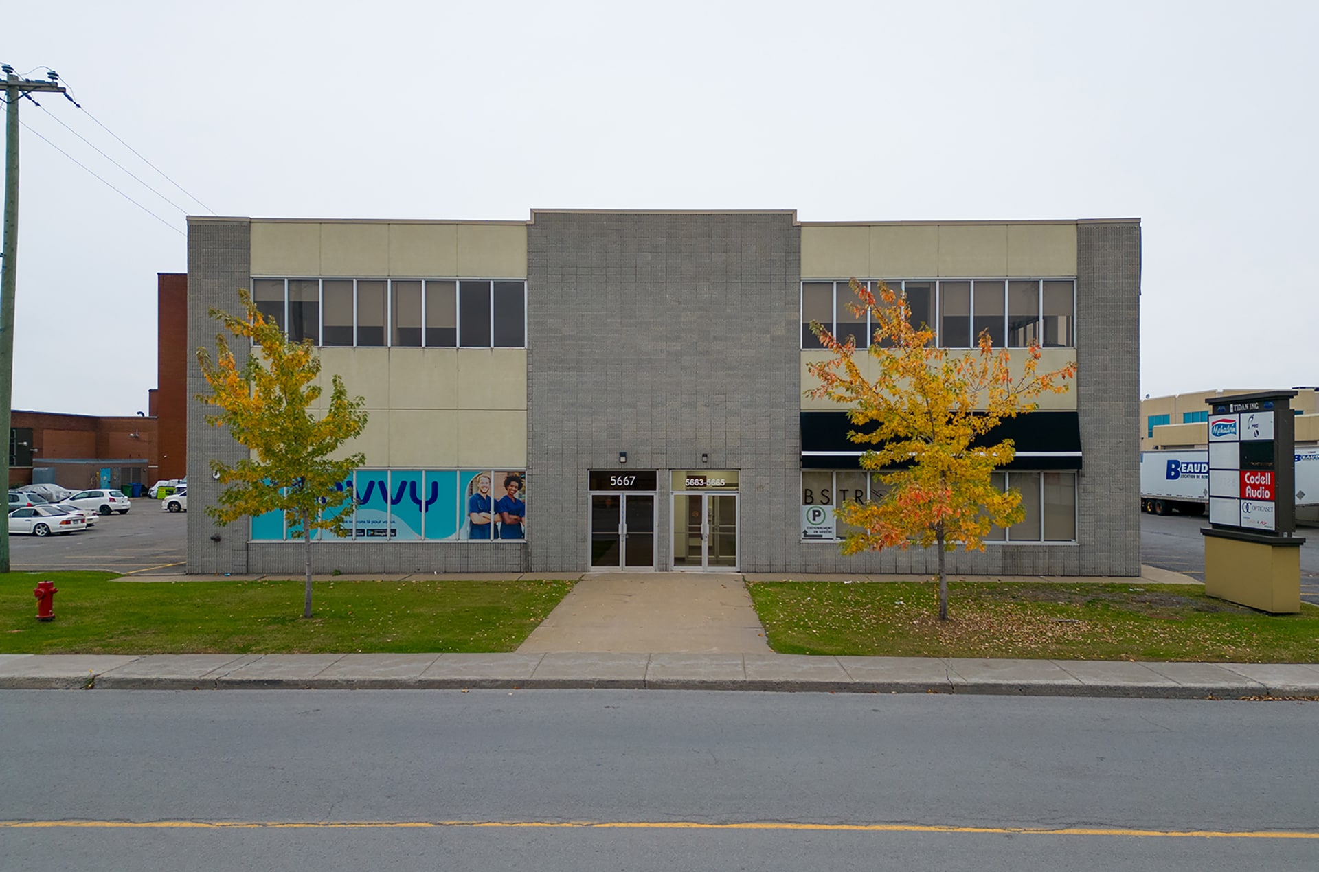 8270-8310 Ch Devonshire, Mt Royal, QC for lease Building Photo- Image 1 of 5