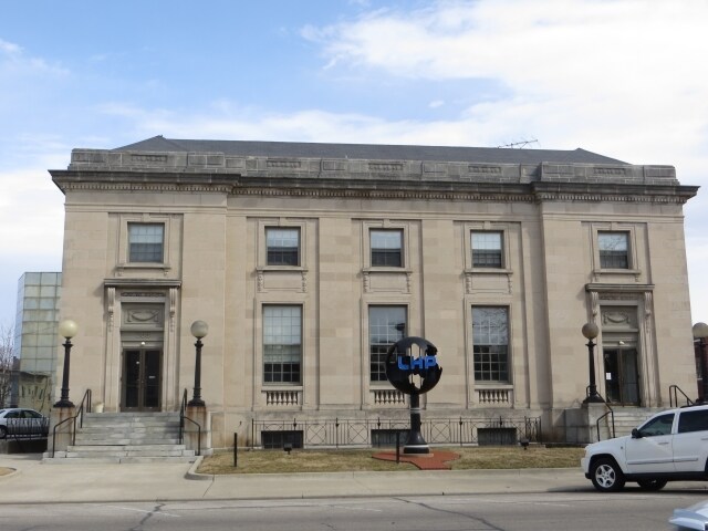 703 Washington St, Columbus, IN for sale Primary Photo- Image 1 of 1