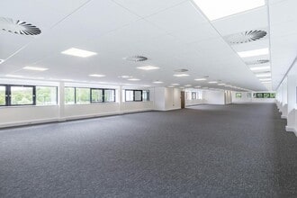 Breckland, Milton Keynes for lease Interior Photo- Image 2 of 4
