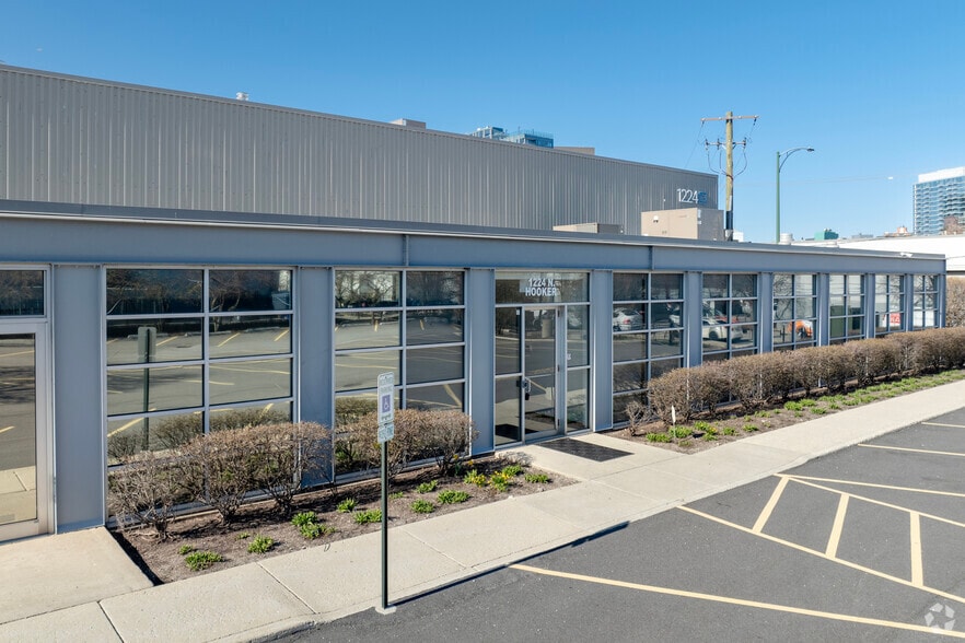 1224 N Hooker St, Chicago, IL for lease - Building Photo - Image 2 of 10