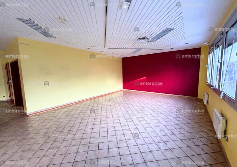 Office in Amiens for sale - Interior Photo - Image 3 of 8