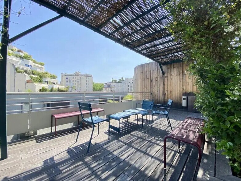 Office in Boulogne-Billancourt for sale - Building Photo - Image 3 of 11