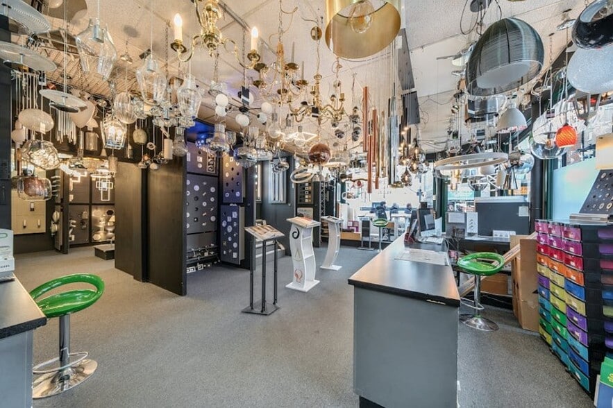 220-222 West Hendon Broadway, London for lease - Interior Photo - Image 2 of 15