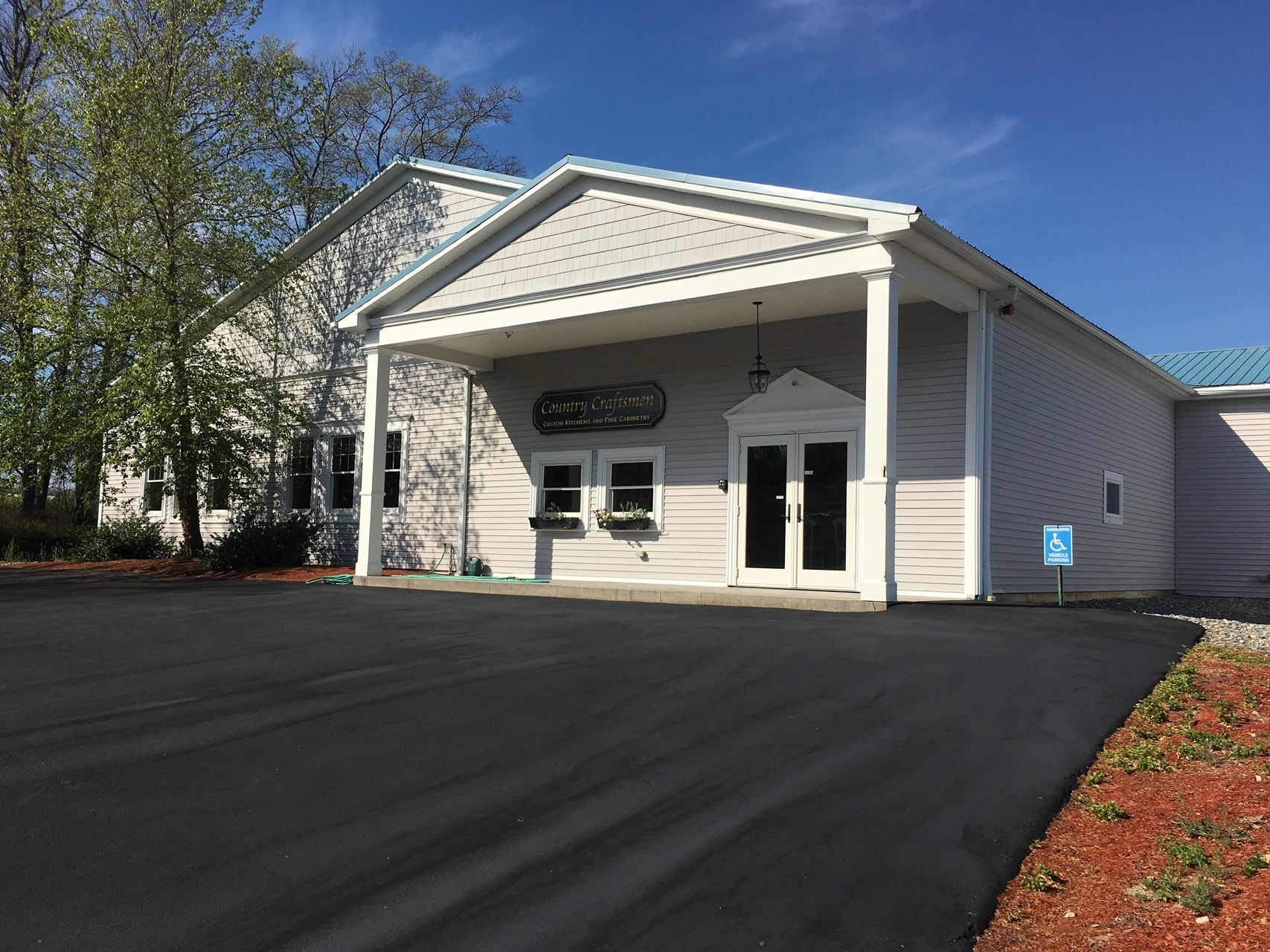 420 West St, Uxbridge, MA for sale Primary Photo- Image 1 of 1