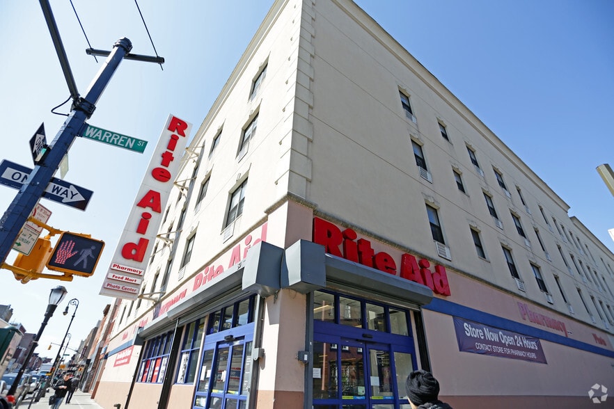 312 Warren St, Brooklyn, NY for lease - Building Photo - Image 2 of 27