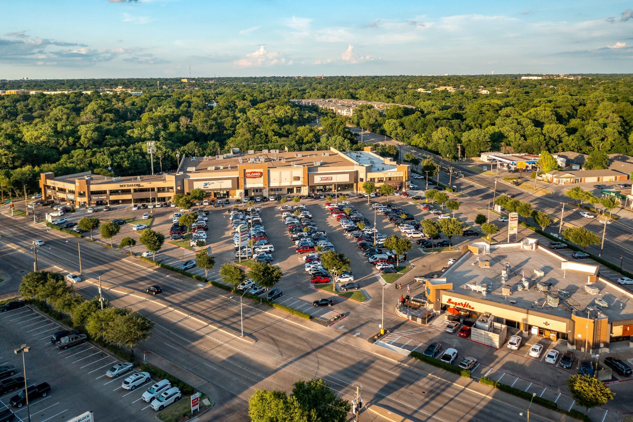 6740-6780 Abrams Rd, Dallas, TX for lease Building Photo- Image 1 of 22