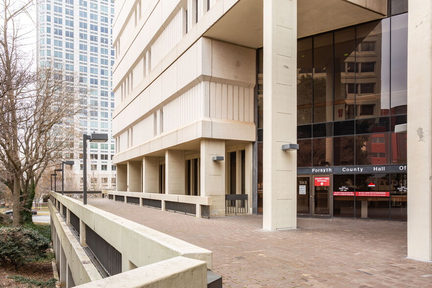 200 N Main St, Winston-Salem, NC for sale - Building Photo - Image 2 of 27
