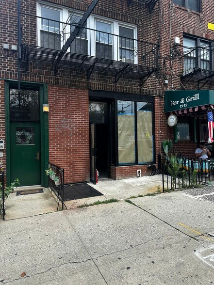 19-17 Ditmars Blvd, Astoria, NY for sale - Building Photo - Image 1 of 1