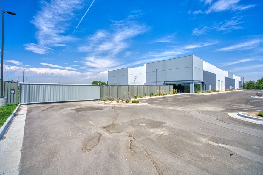 8705 Rosemary St, Commerce City, CO for sale - Building Photo - Image 2 of 23