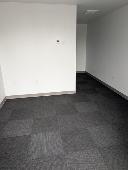 5101 N Howard Ave, Tampa, FL for lease - Building Photo - Image 3 of 10
