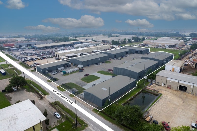 5850 Cunningham Rd, Houston, TX for lease - Building Photo - Image 2 of 7