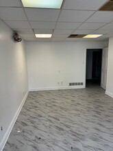 930 E Old Harmony Rd, Newark, DE for lease Interior Photo- Image 2 of 6