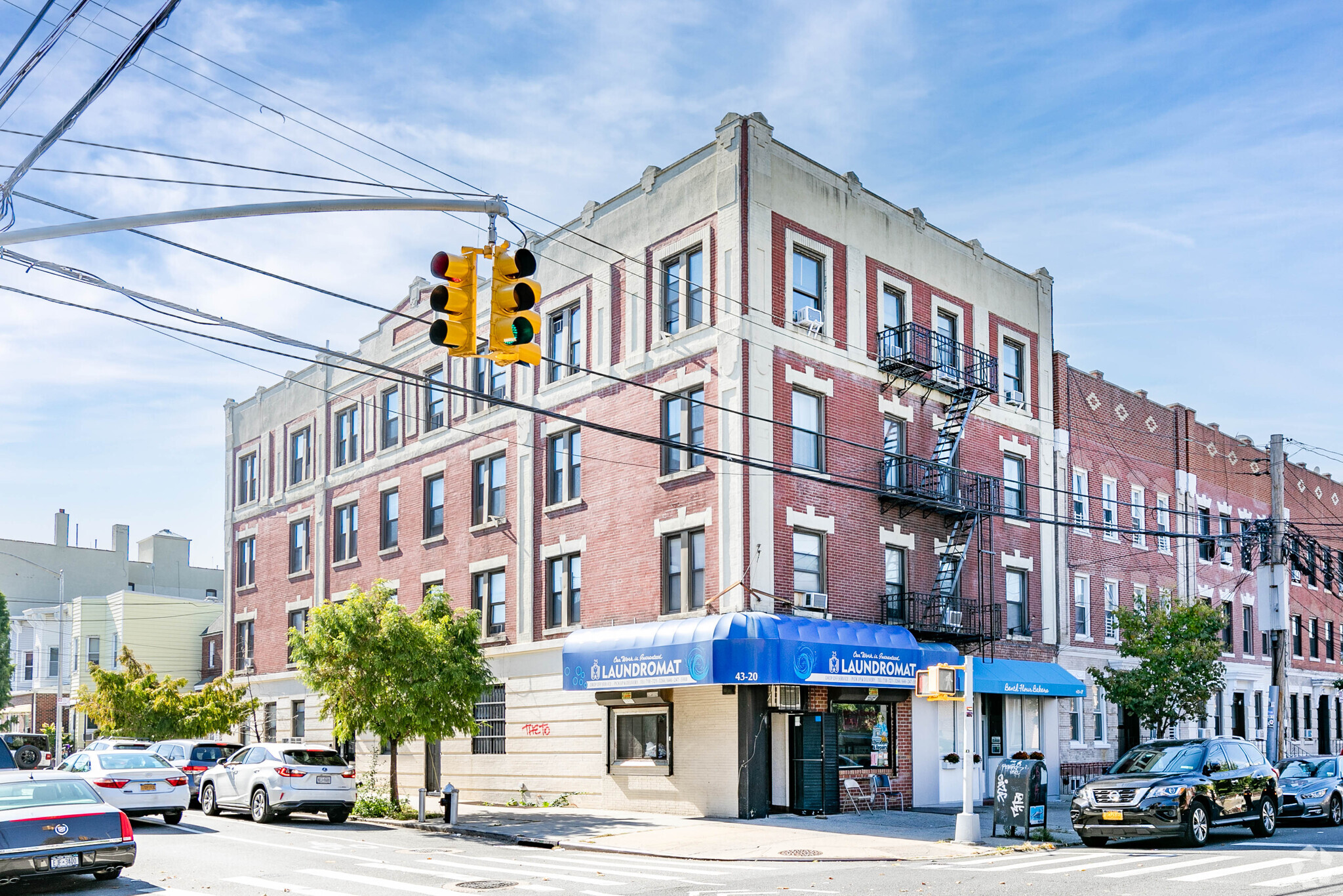 25-04 44th St, Astoria, NY for sale Primary Photo- Image 1 of 1