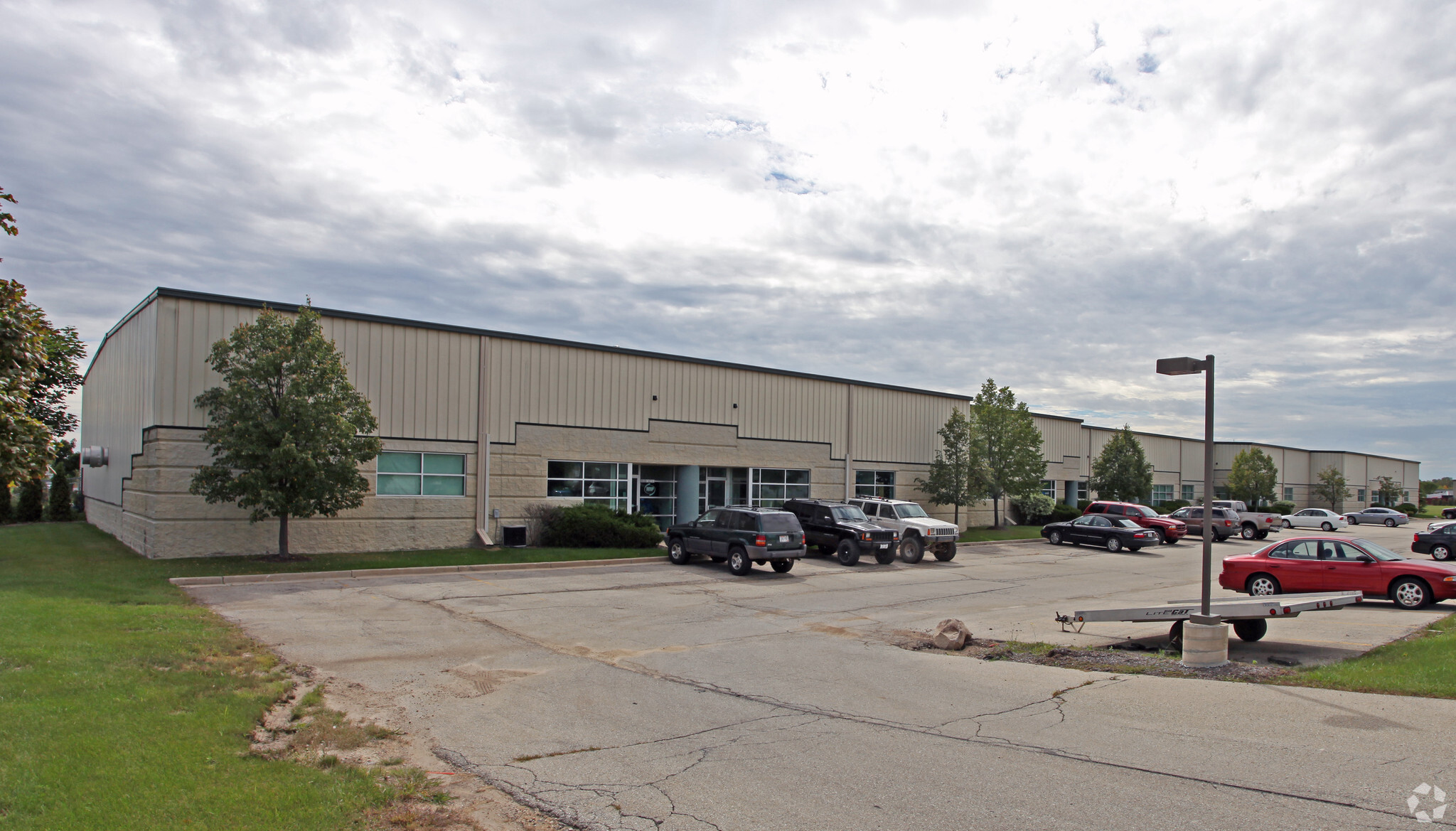 S83W18741-S84W18765 Saturn Dr, Muskego, WI for lease Building Photo- Image 1 of 6