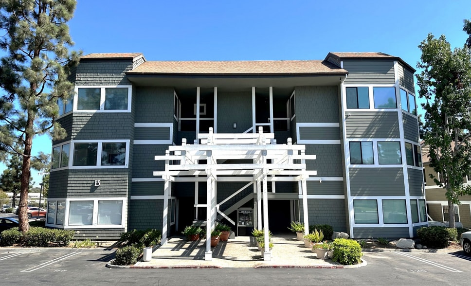 2900 Bristol St, Costa Mesa, CA for sale - Building Photo - Image 1 of 15