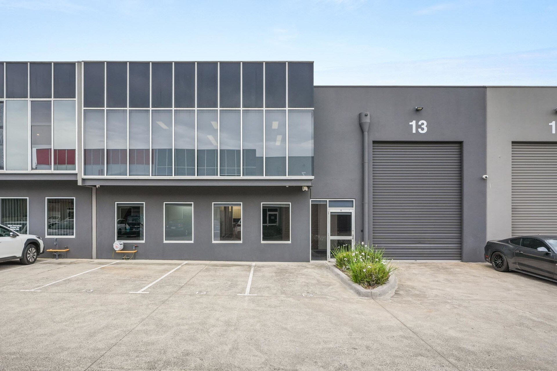 173-181 Rooks Rd, Vermont for lease Primary Photo- Image 1 of 2