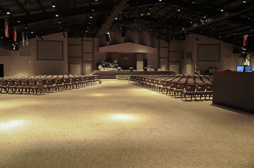 150 E Fleming Rd, Montgomery, AL for sale - Interior Photo - Image 1 of 1