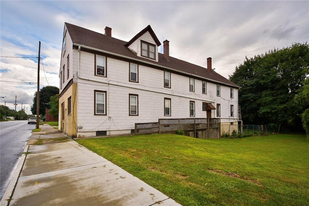 156 Ira Ave, Akron, OH for sale Primary Photo- Image 1 of 1
