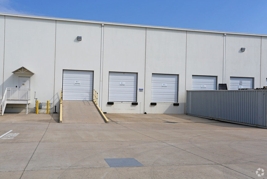 9825 Spectrum Dr, Austin, TX for lease - Building Photo - Image 3 of 10