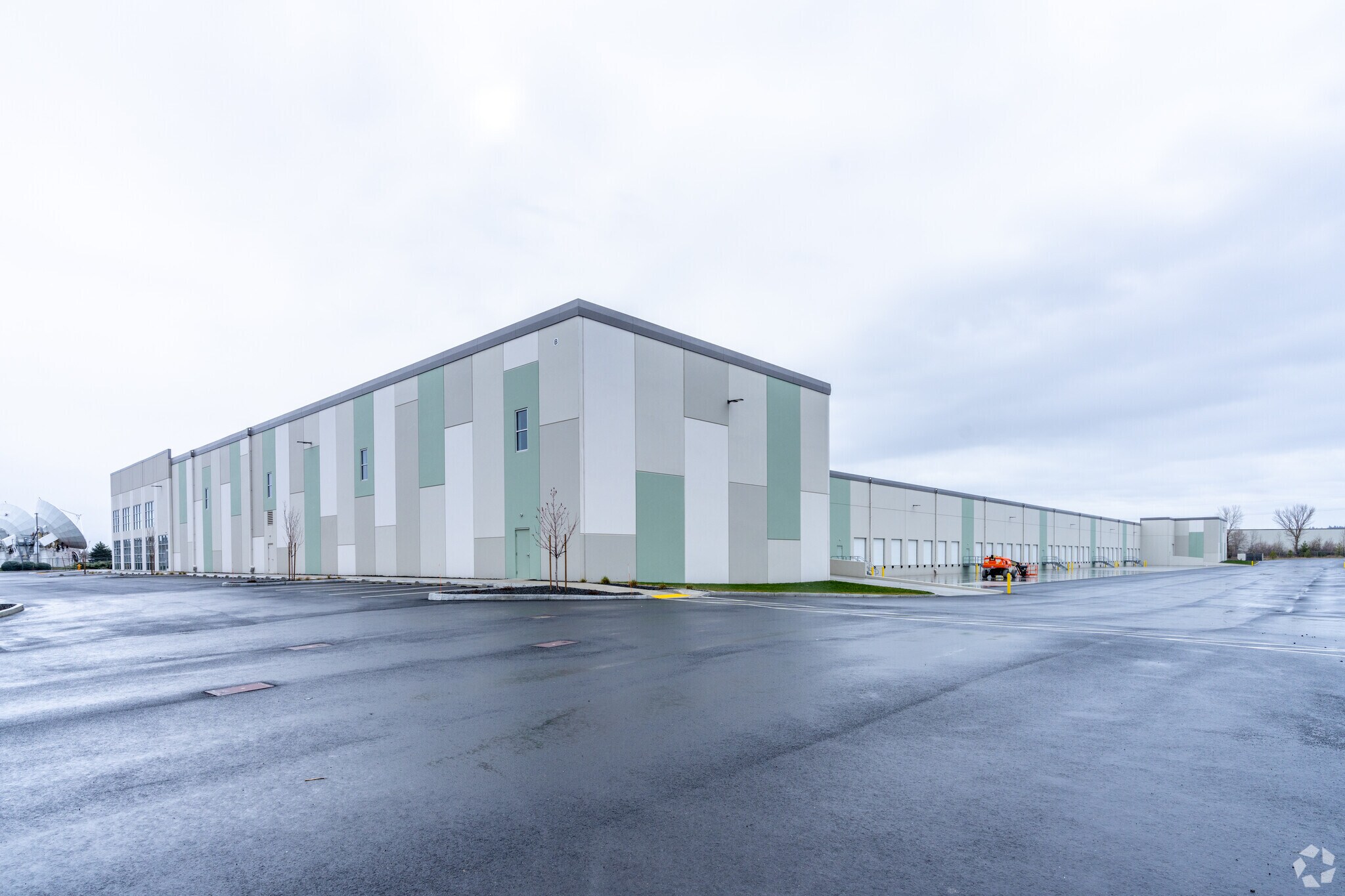 10015 W Hallett Rd, Spokane, WA for sale Primary Photo- Image 1 of 6