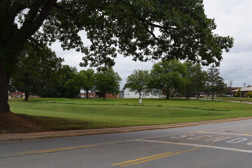 W Kapp St, Dobson, NC 27017 for Lease