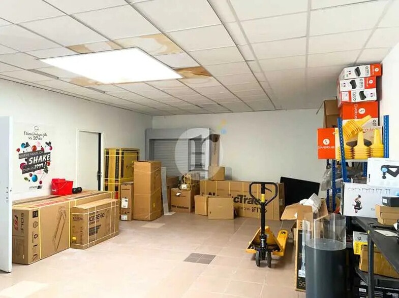 Retail in Villeneuve-d'Ascq for lease - Interior Photo - Image 3 of 5