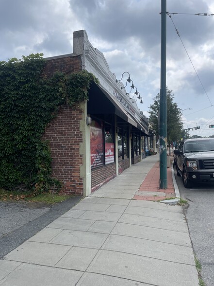 117-121 Trapelo Rd, Belmont, MA for sale - Building Photo - Image 2 of 3