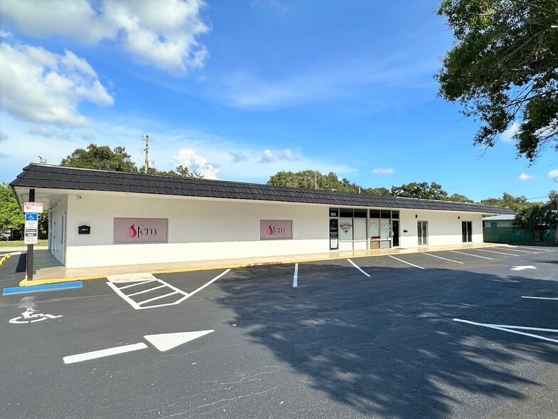 Hillside Center | 100% Occupied Retail Plaza - Parking Garage